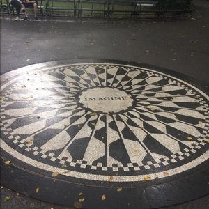 Meet your Posher, Cassandra